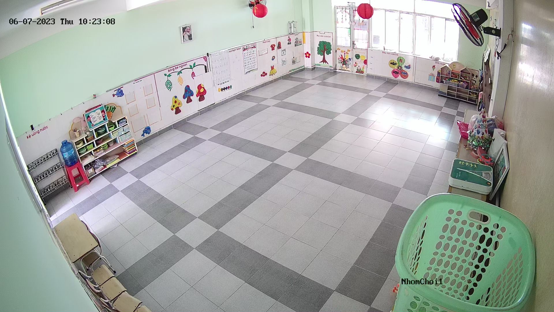 Hình Camera thực tế của bộ Trọn Bộ Camera Kho Hàng Full Color sử dụng mã DS-2CD1047G0-L